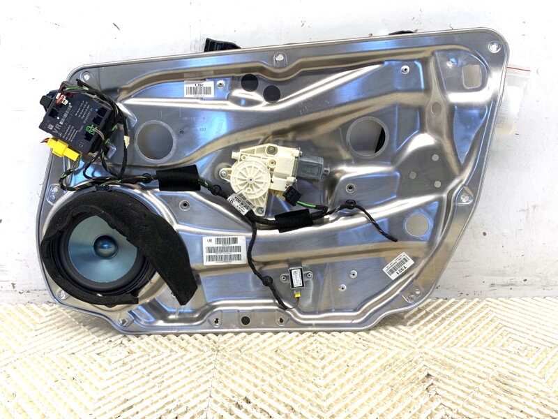 Stahovačka okna pravá přední Mercedes-benz Class C T-model (S204) 2007 - 2014 2048200242