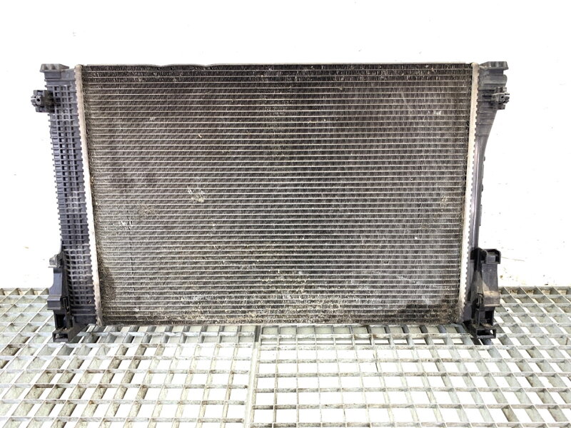 Chladič vody Mercedes-benz Class C T-model (S204) 2007 - 2014 A2045000403