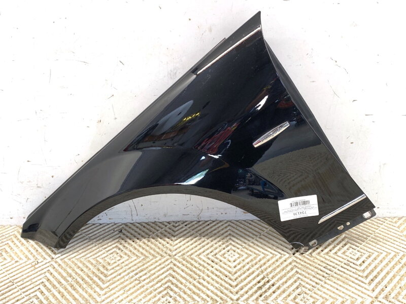 Blatník levý přední Mercedes-benz Class C T-model (S204) 2007 - 2014