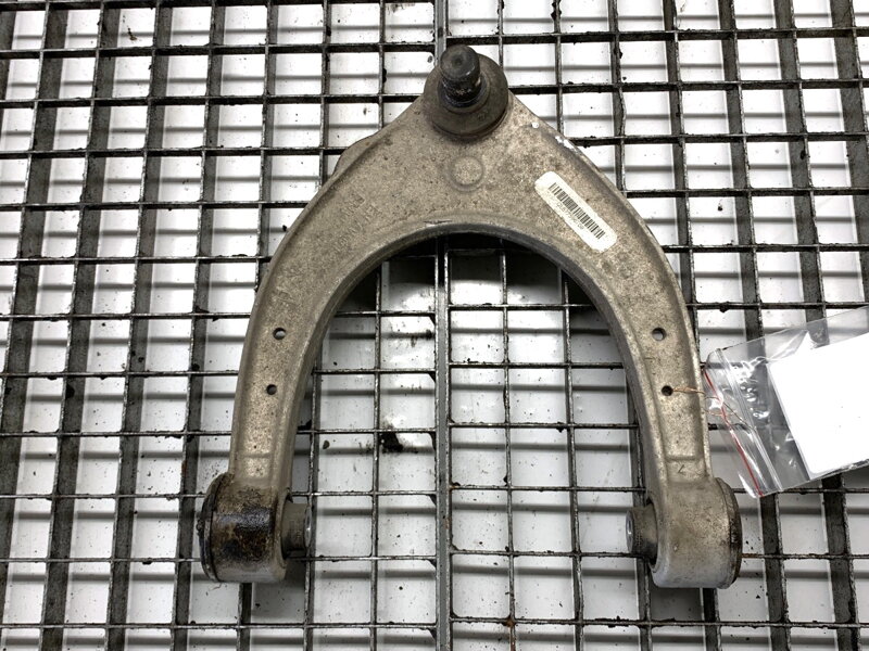 Rameno pravé přední BMW 5 Touring (F11) 2009 - 2017