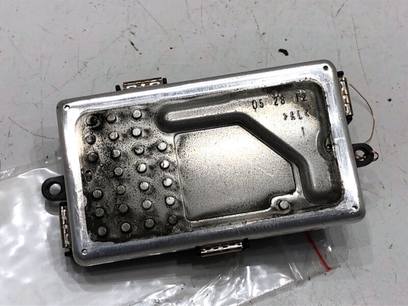 Odpor ventilátoru / ventilátory vzduchu BMW 5 Touring (F11) 2009 - 2017 9226780