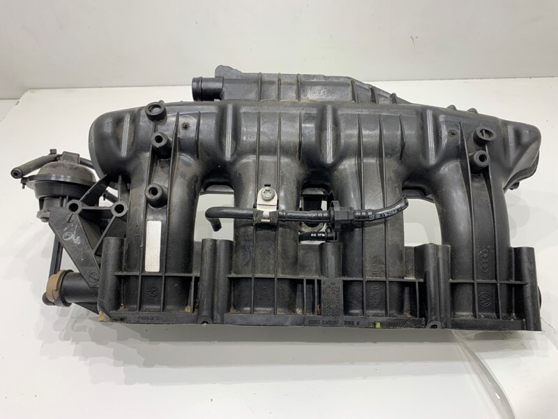 Sací potrubí Audi A4 B8 Avant (8K5) 2007 - 2015 06H133185H