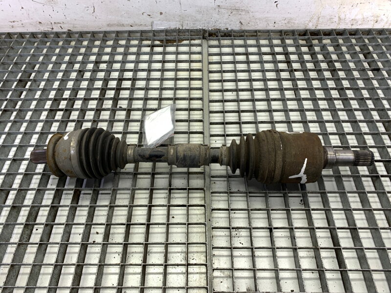 Poloosa levá přední Mazda 3 (BK) 2003 - 2009