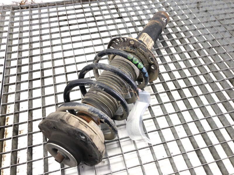 Tlumič pravý přední S pružinou Audi A3 (8P1) 2003 - 2013 1T0413031DC