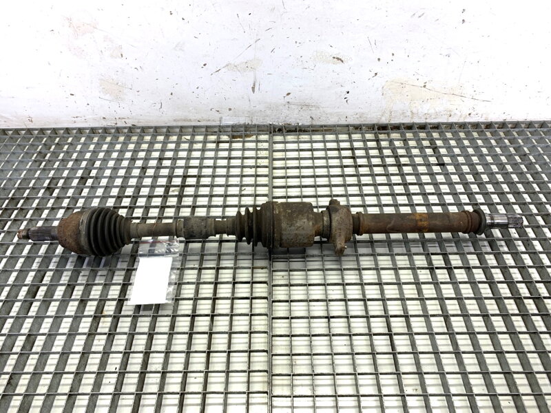 Poloosa pravá přední Mazda 3 (BK) 2003 - 2009