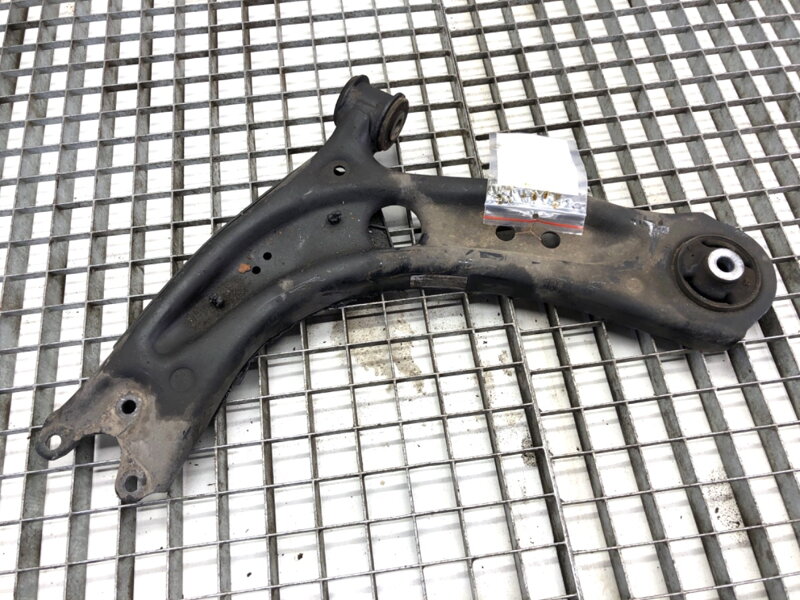 Rameno levé přední VW Golf Viii (CD1) 2019 - 2022 5WA407151B