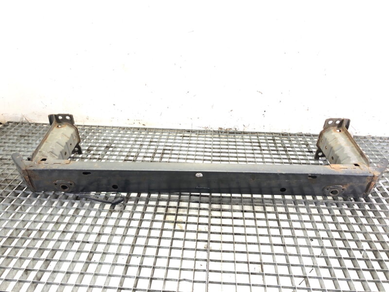 Výztuha nárazníku přední Toyota Avensis Kombi (_T27_) 2009 - 2018