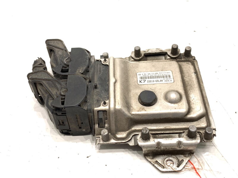 Řídicí jednotka motoru Suzuki Swift IV (FZ, NZ) 2010 - 2022 33910-69L00