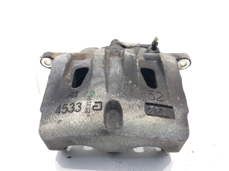 Brzdový třmen levý přední Toyota Camry (_V7_, _VA7_, _VH7_) 2017 - 2022