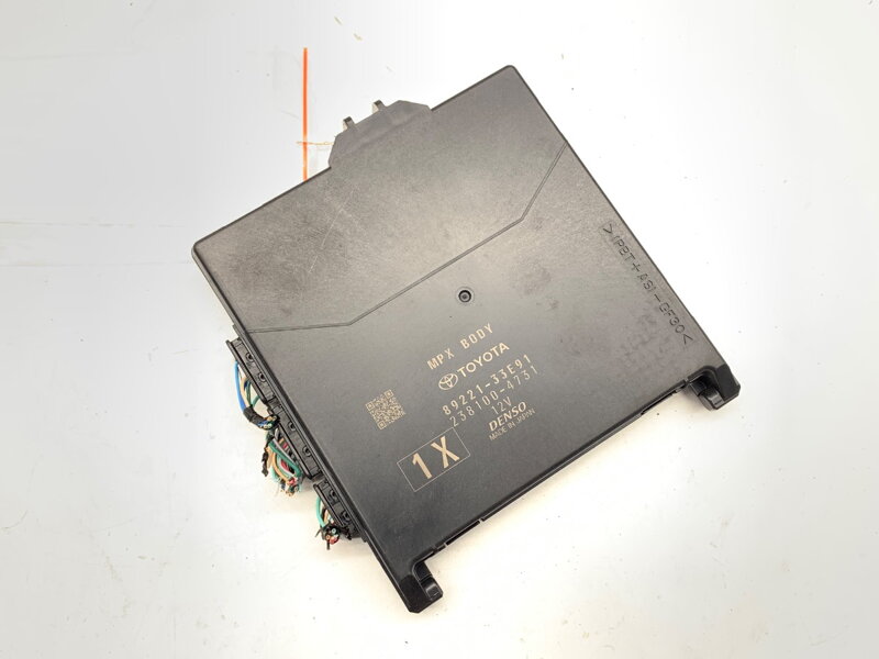 Modul řídicí jednotka Toyota Camry (_V7_, _VA7_, _VH7_) 2017 - 2022 89221-33E91