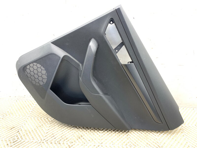 Tapecírung dveří levý zadní Skoda Karoq (NU7, ND7) 2017 - 2022