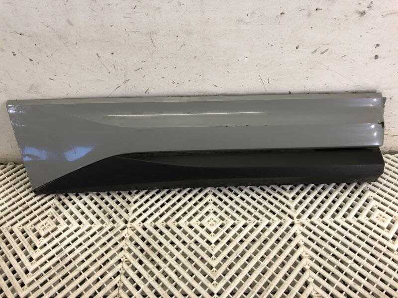 Lišta dveří pravá zadní Skoda Karoq (NU7, ND7) 2017 - 2022 57A854950A
