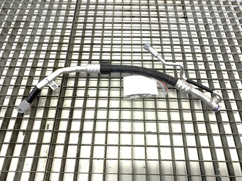 Hadice klimatizace Audi A4 B9 Avant (8W5, 8WD) 2015 - 2025 8W1816740