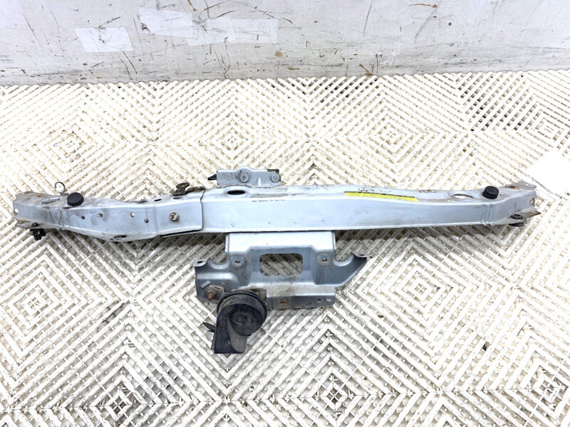 Výztuha horní Nissan Micra III (K12) 2002 - 2010