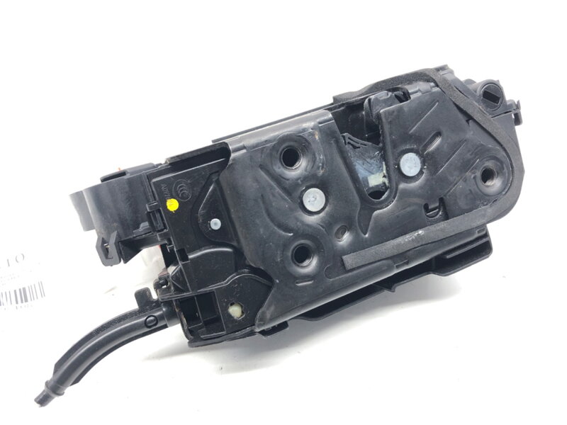 Zámek dveří pravý zadní VW Passat B8 Variant (3G5, CB5) 2014 - 2022 5NA839016D