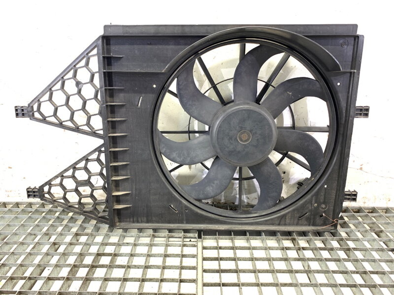 Ventilátor chladiče Seat Ibiza IV (6J5, 6P1) 2008 - 2017