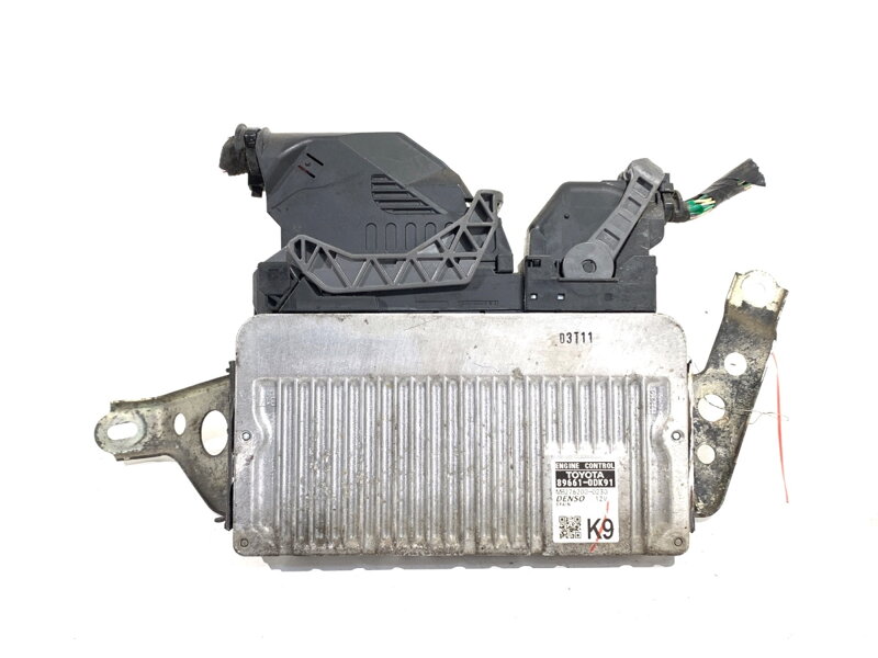 Řídicí jednotka motoru Toyota Yaris (_P13_) 2010 - 2022 89661-0DK91