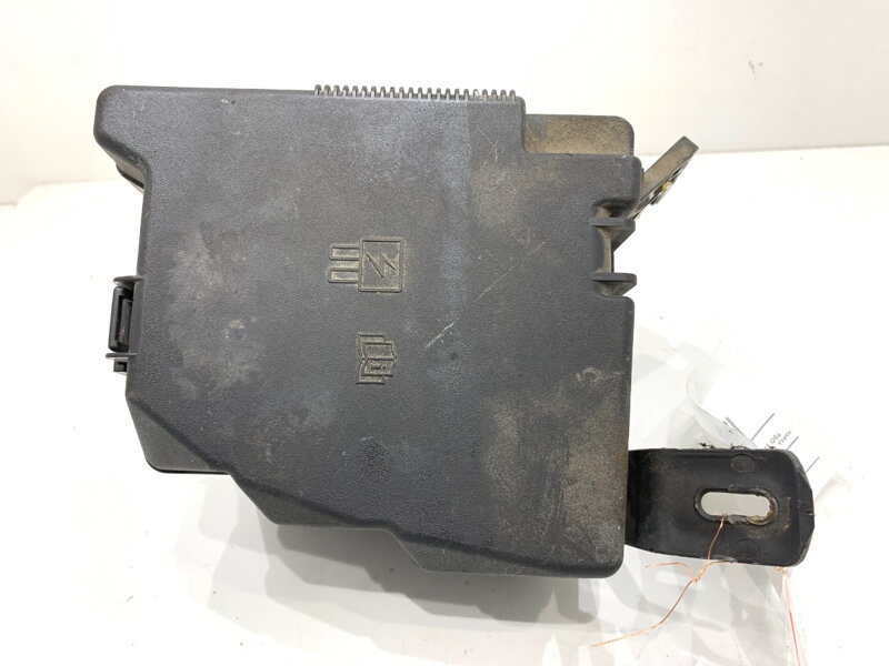 Pojistková skříňka Ford Fiesta VI (CB1, CCN) 2008 - 2022