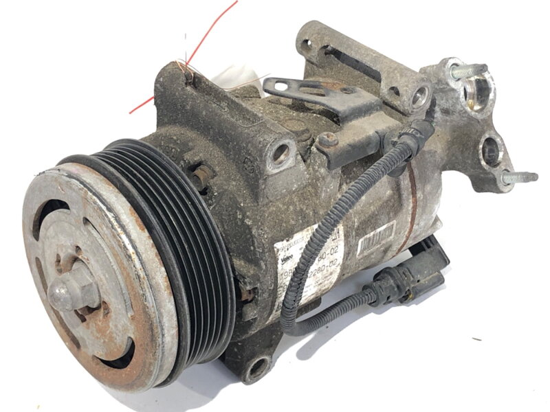 Kompresor klimatizace Peugeot 3008 SUV (MC_, MR_, MJ_, M4_) 2016 - 2022 9827552280