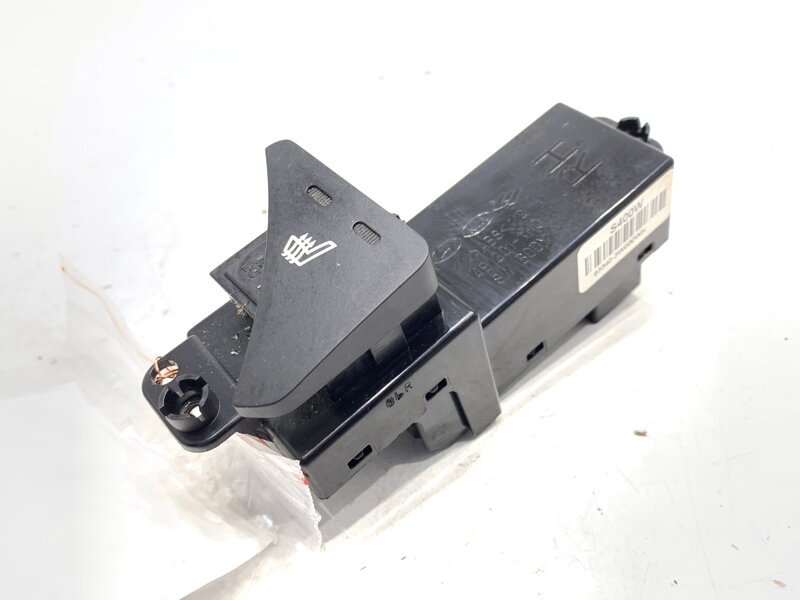 Ovládání vyhřívání sedadla KIA Sportage III (SL) 2009 - 2022 93340-3W000WK