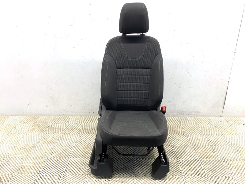 Sedadlo pravé přední Ford Kuga II (DM2) 2012 - 2022