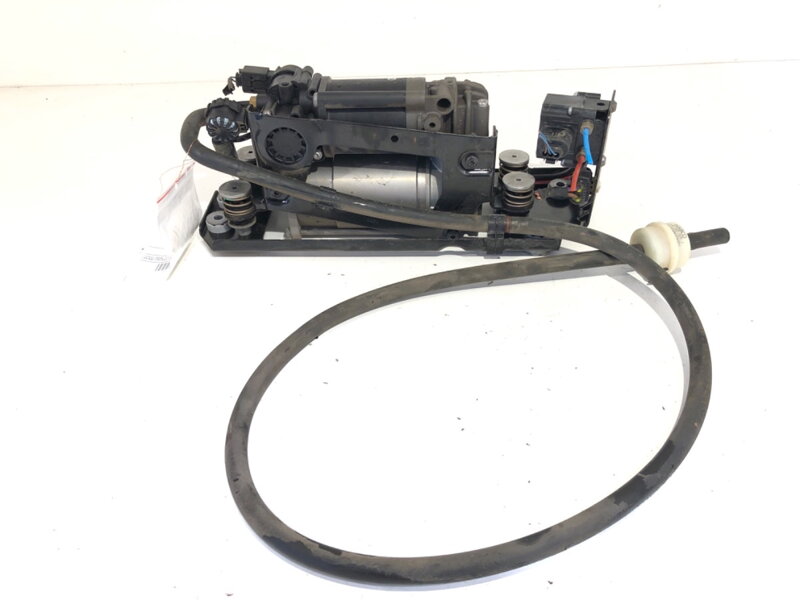 Kompresor zavěšení BMW 5 Touring (F11) 2009 - 2017 6794465