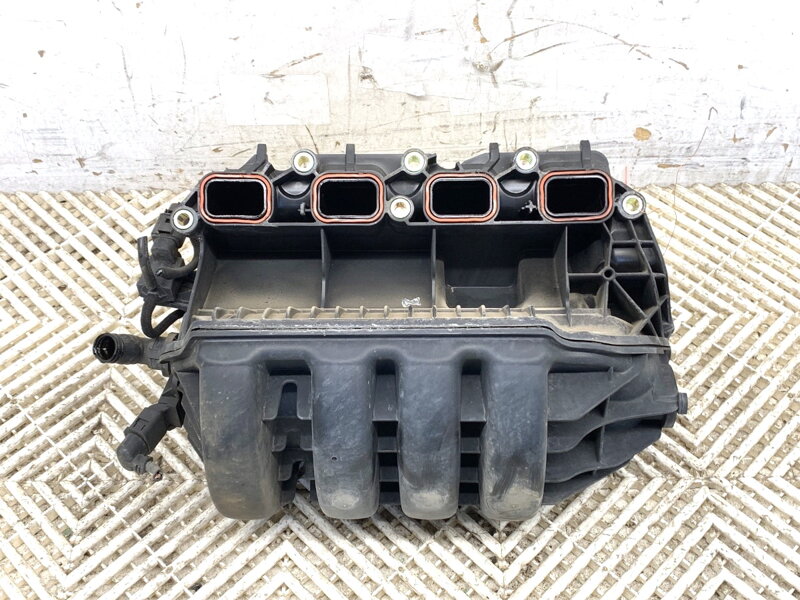 Sací potrubí Skoda Octavia II (1Z3) 2004 - 2013 03C129711F