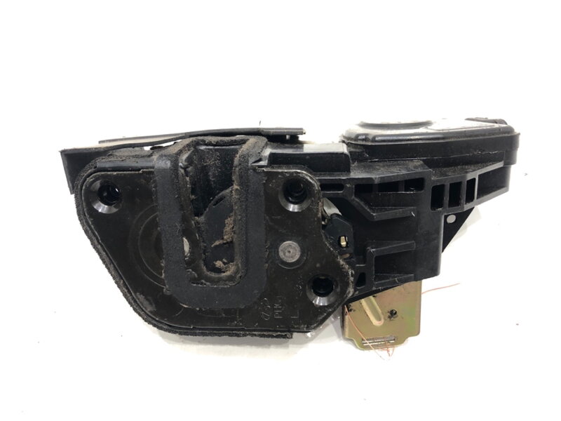 Zámek dveří levý přední Hyundai Santa FÉ I (SM) 2000 - 2006