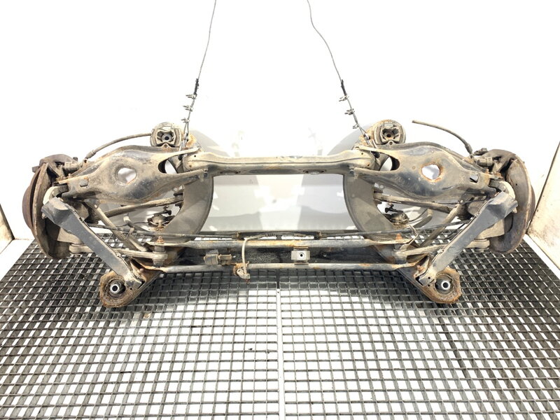 Výztuha zadní Mercedes-benz Class E T-model (S212) 2009 - 2016