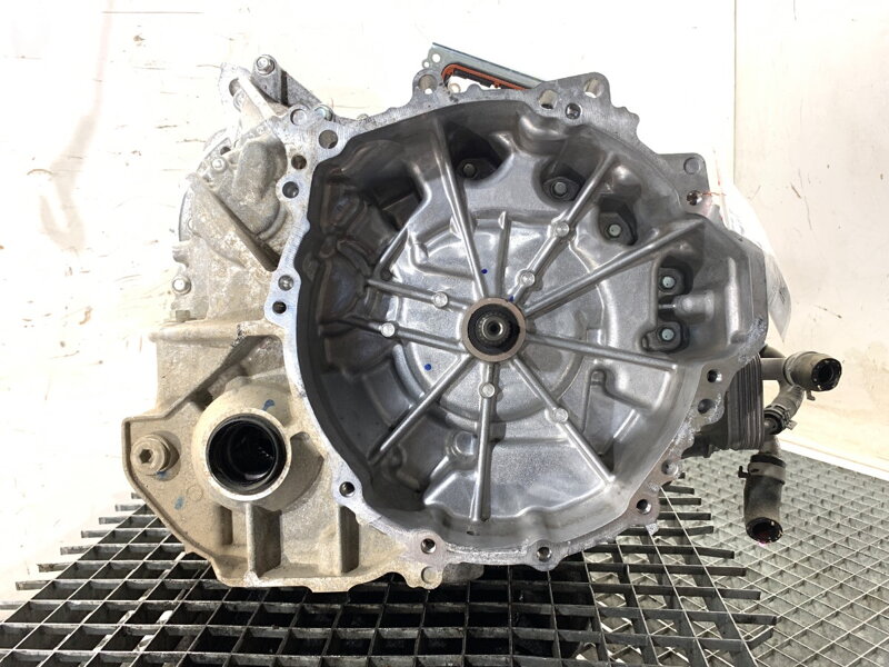 Převodovka Toyota Corolla Sedan (_E21_) 2019 - 2022 1NM