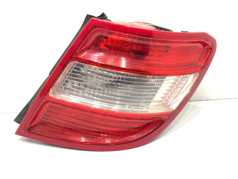Světlo pravé zadní Mercedes-benz Class C T-model (S204) 2007 - 2014 2048203664