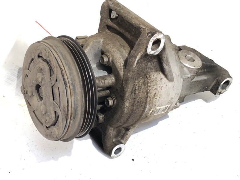 Kompresor klimatizace Dacia Sandero II 2012 - 2022 926000287R