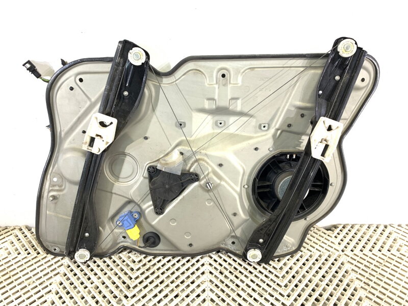 Stahovačka okna levá přední Skoda Octavia II Combi (1Z5) 2004 - 2013 1T0959701H