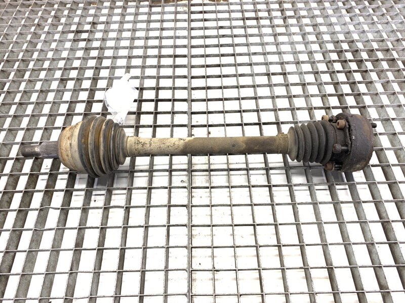 Poloosa levá přední Audi A3 (8L1) 1996 - 2006