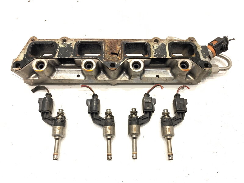 Vstřikovací rampa Seat Altea XL (5P5, 5P8) 2006 - 2022 03C906036F