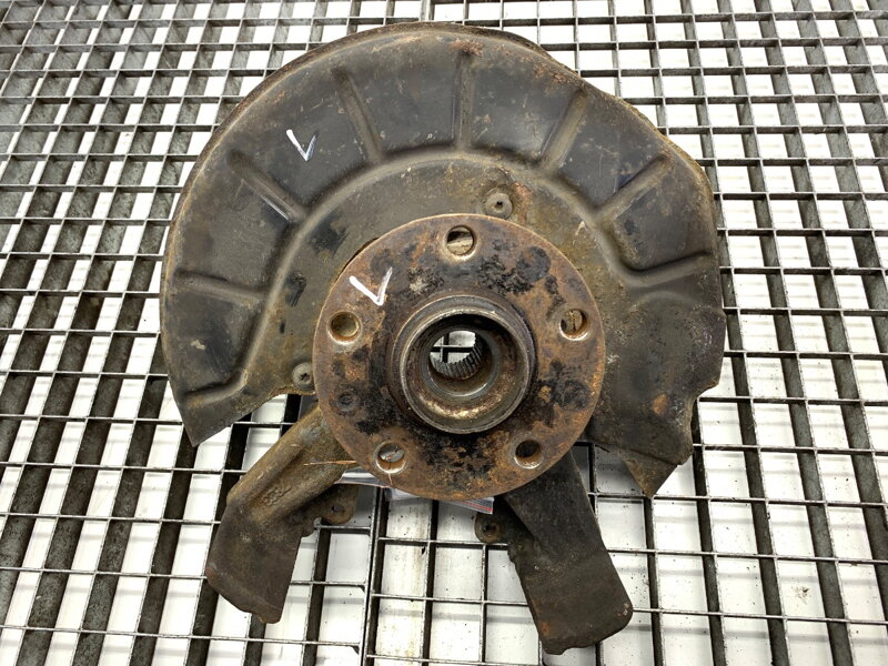 Otoč levá přední VW Jetta III (1K2) 2004 - 2013