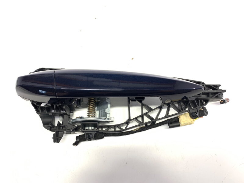 Klika vnější pravá přední BMW 2 Active Tourer (F45) 2013 - 2022