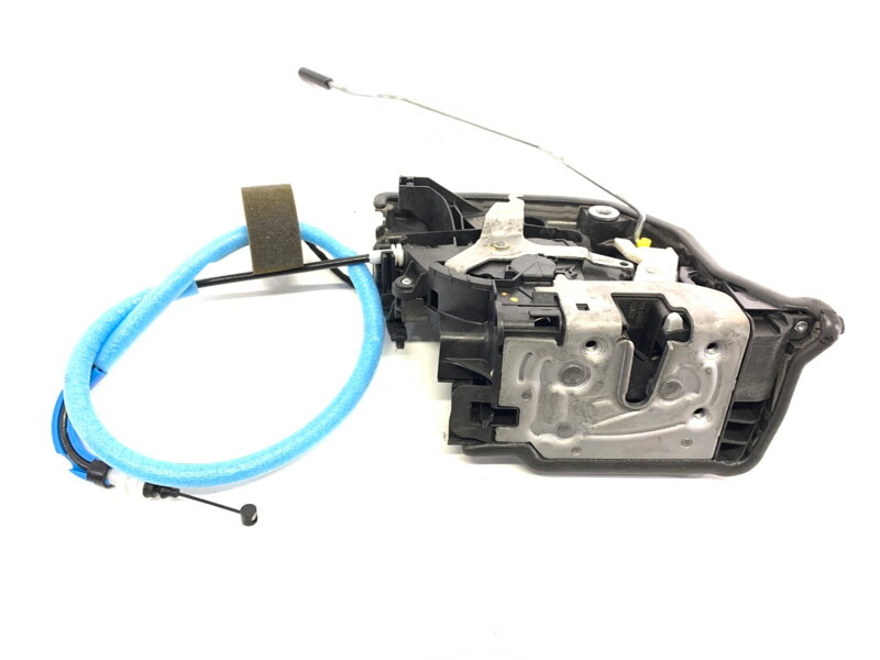 Zámek dveří pravý zadní BMW 2 Active Tourer (F45) 2013 - 2022 7281940