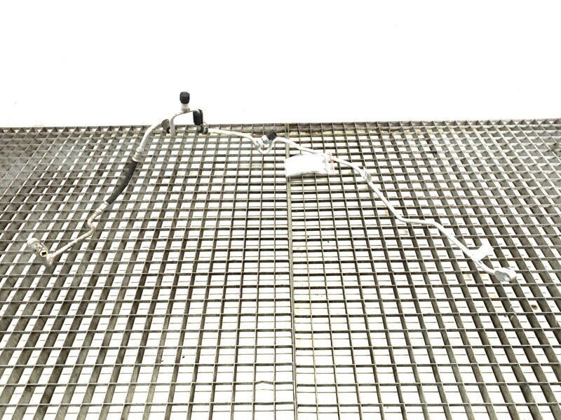 Hadice klimatizace BMW 2 Active Tourer (F45) 2013 - 2022 9209724