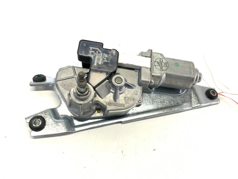 Motorek stěračů zadní BMW 2 Active Tourer (F45) 2013 - 2022 7320260