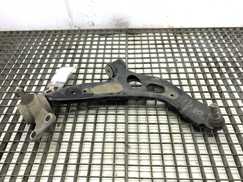 Rameno pravé přední BMW 2 Active Tourer (F45) 2013 - 2022