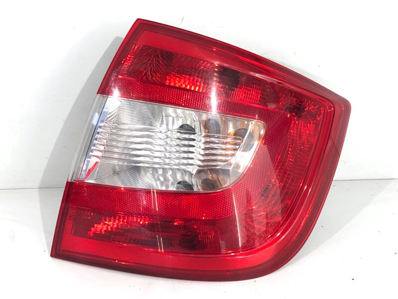 Světlo pravé zadní Skoda Rapid (NH3, NK3, NK6) 2012 - 2022 5JH945096