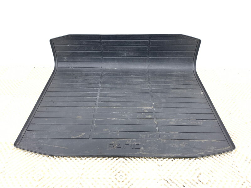 Koberec kufru pryžová Skoda Rapid (NH3, NK3, NK6) 2012 - 2022 5JA061190