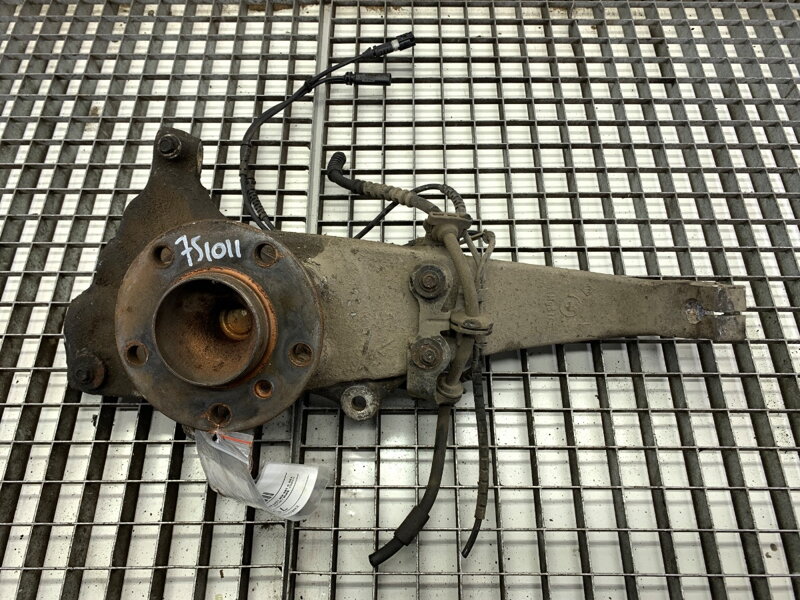 Otoč levá přední BMW 7 (F01, F02, F03, F04) 2008 - 2015