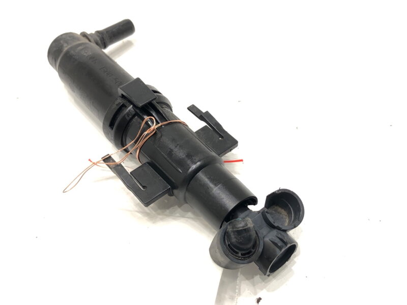 Ostřikovač světla levý přední BMW 7 (F01, F02, F03, F04) 2008 - 2015 7178743