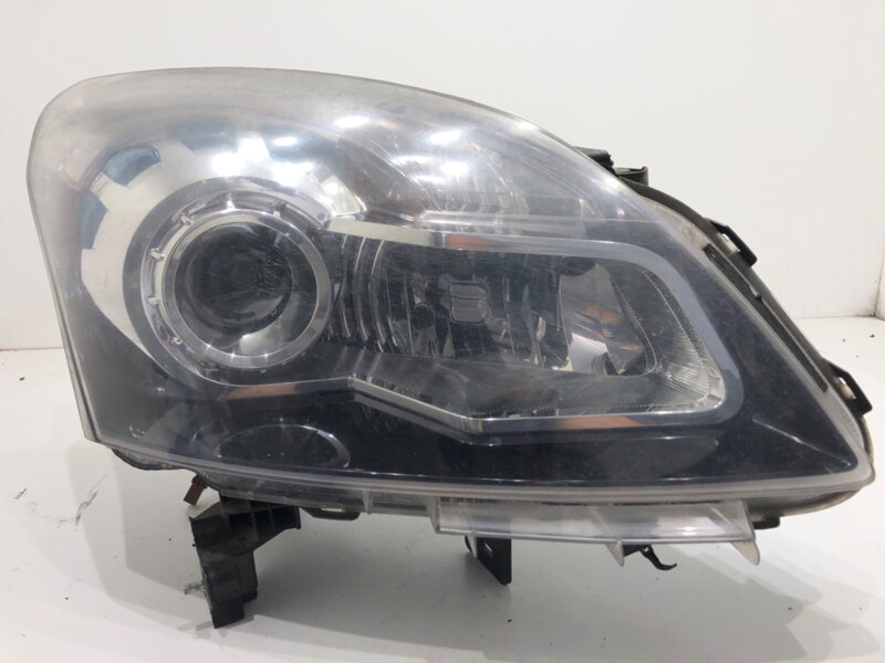 Světlo pravé přední xenon Renault Koleos I (HY_) 2008 - 2022