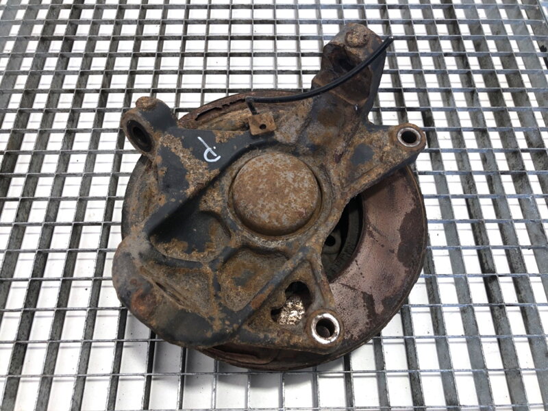 Otoč pravá přední Iveco Daily VI Autobus 2014 - 2022