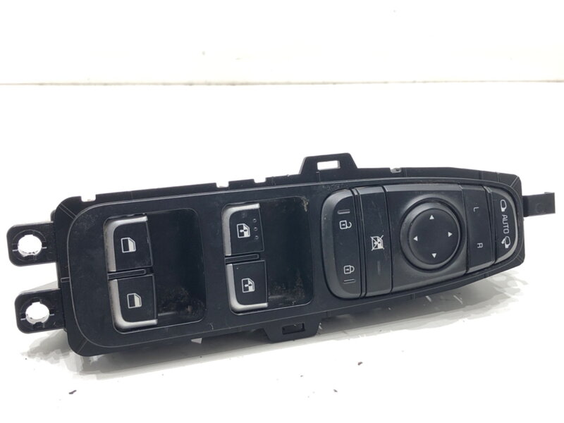 Ovládání oken KIA Stinger (CK) 2017 - 2022 93570J5000