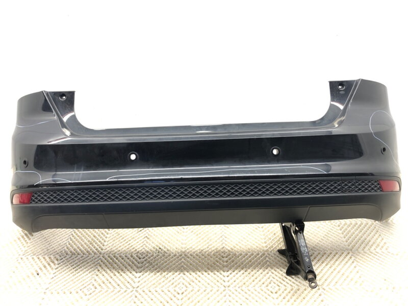 Nárazník zadní Ford Focus III 2010 - 2022