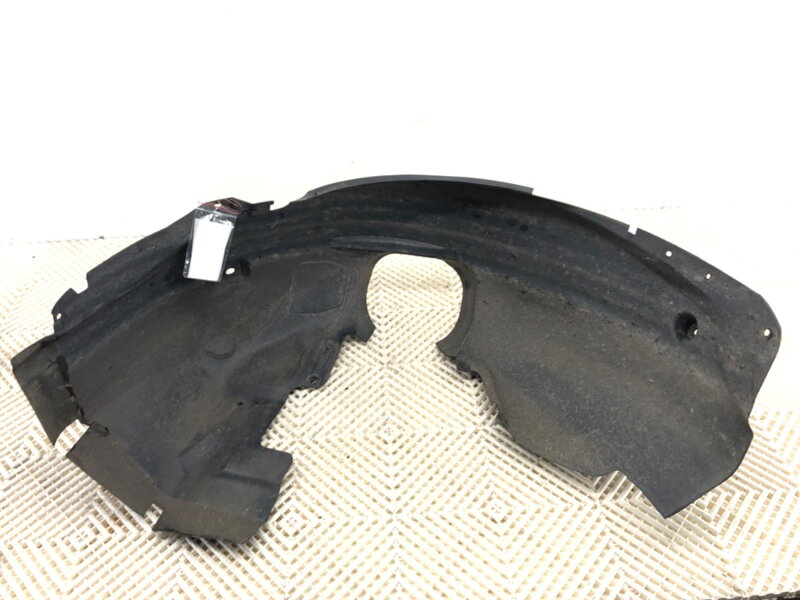 Podblatník levý přední Ford Focus III 2010 - 2022
